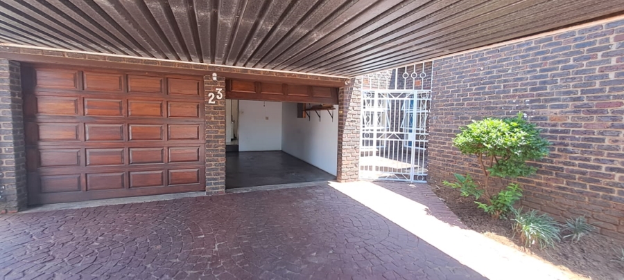 3 Bedroom Property for Sale in Sunward Park Gauteng
