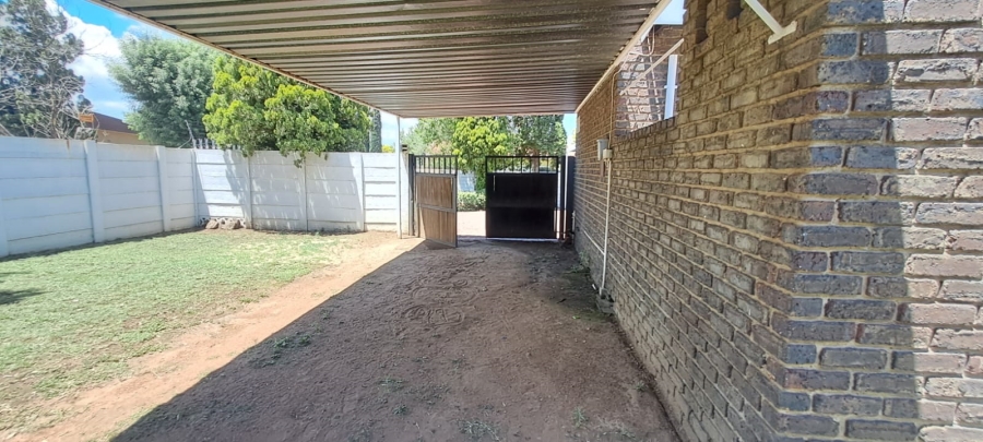 3 Bedroom Property for Sale in Sunward Park Gauteng