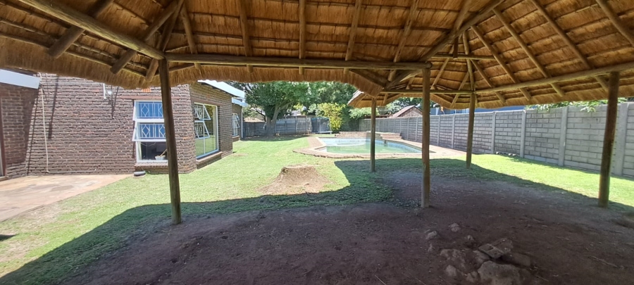 3 Bedroom Property for Sale in Sunward Park Gauteng