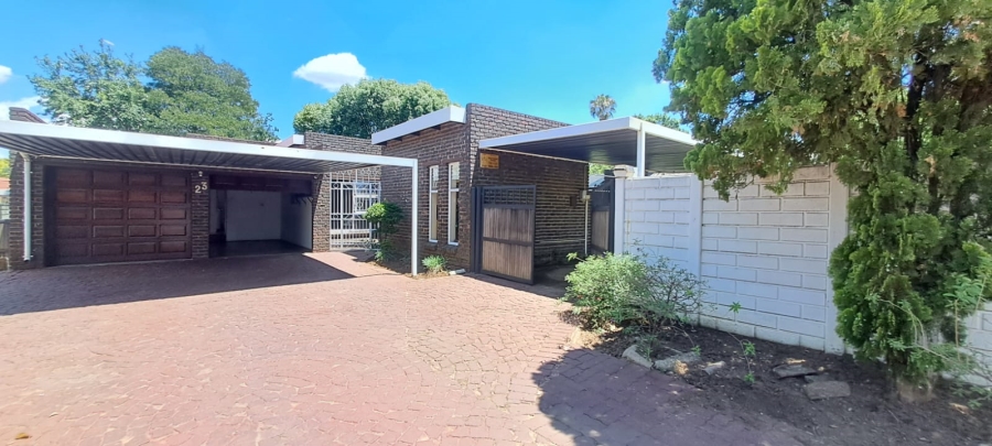 3 Bedroom Property for Sale in Sunward Park Gauteng