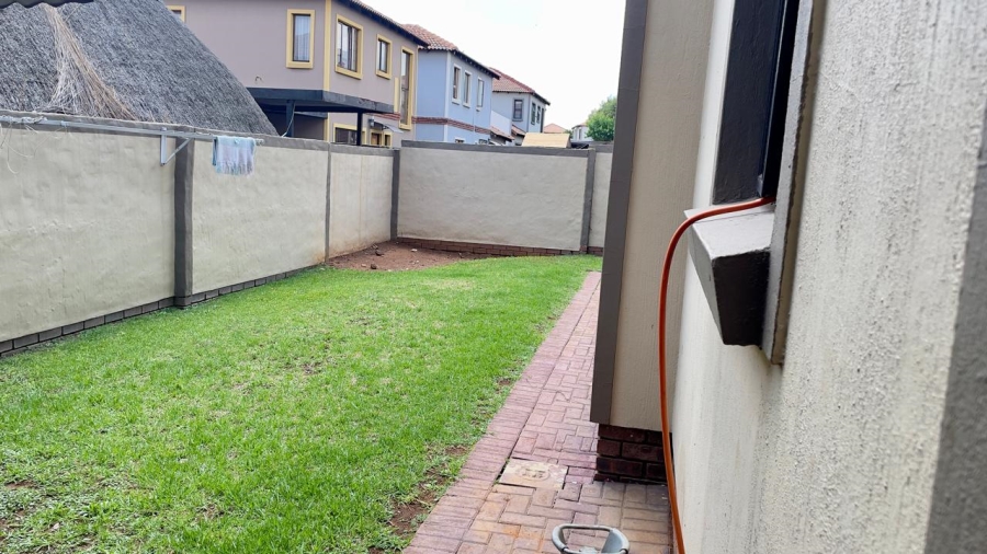 3 Bedroom Property for Sale in Albertsdal Gauteng