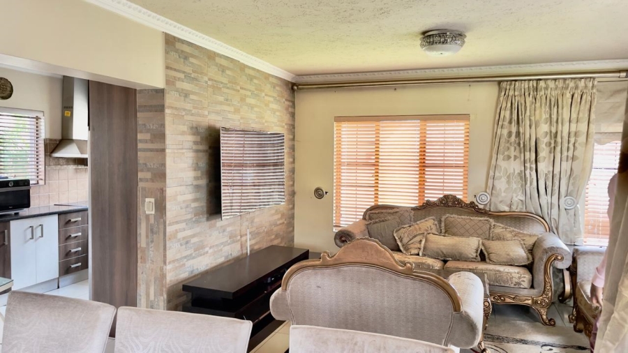 3 Bedroom Property for Sale in Albertsdal Gauteng