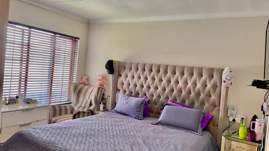 3 Bedroom Property for Sale in Albertsdal Gauteng