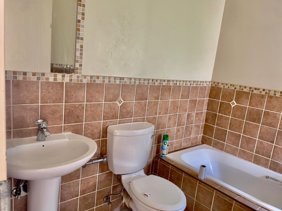3 Bedroom Property for Sale in Albertsdal Gauteng