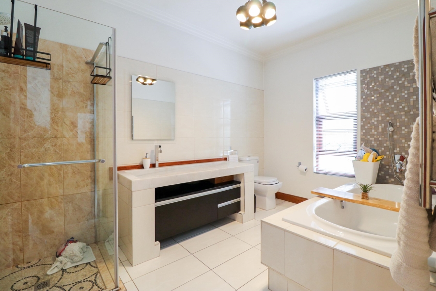 4 Bedroom Property for Sale in Bedfordview Gauteng