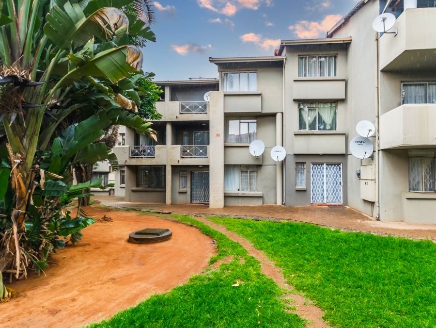 2 Bedroom Property for Sale in Florida Gauteng