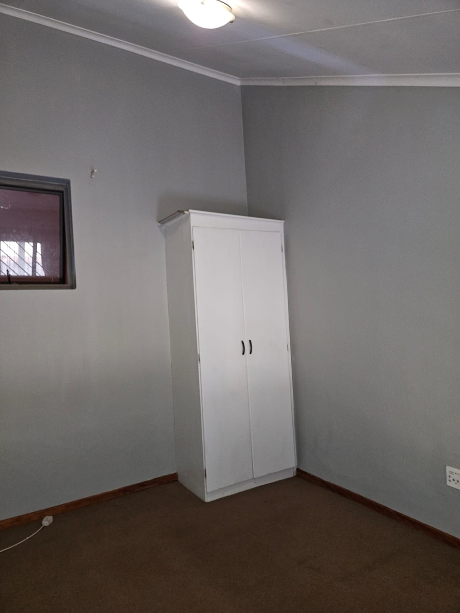 1 Bedroom Property for Sale in Riviera Gauteng