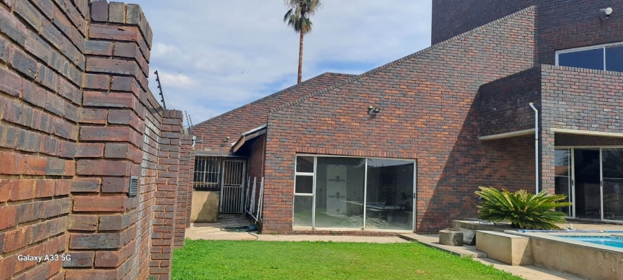 4 Bedroom Property for Sale in New State Areas Gauteng