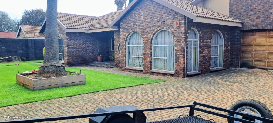 4 Bedroom Property for Sale in New State Areas Gauteng