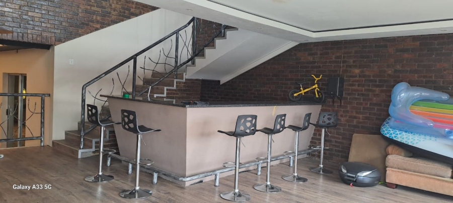 4 Bedroom Property for Sale in New State Areas Gauteng