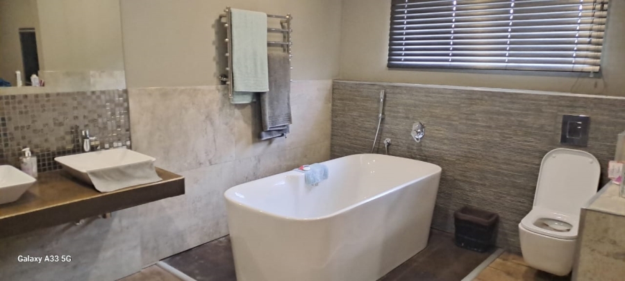 4 Bedroom Property for Sale in New State Areas Gauteng