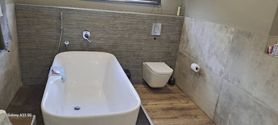 4 Bedroom Property for Sale in New State Areas Gauteng