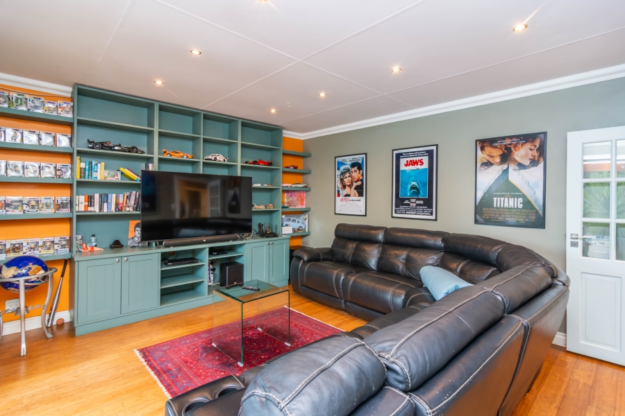 4 Bedroom Property for Sale in Blackheath Gauteng