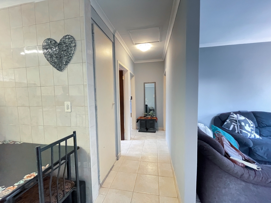 2 Bedroom Property for Sale in Zwartkop Gauteng