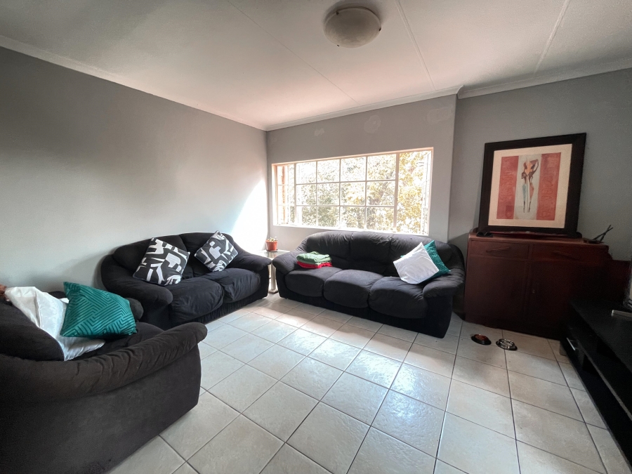 2 Bedroom Property for Sale in Zwartkop Gauteng