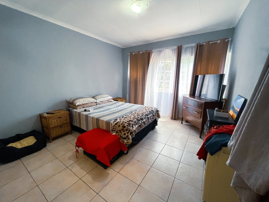 2 Bedroom Property for Sale in Zwartkop Gauteng
