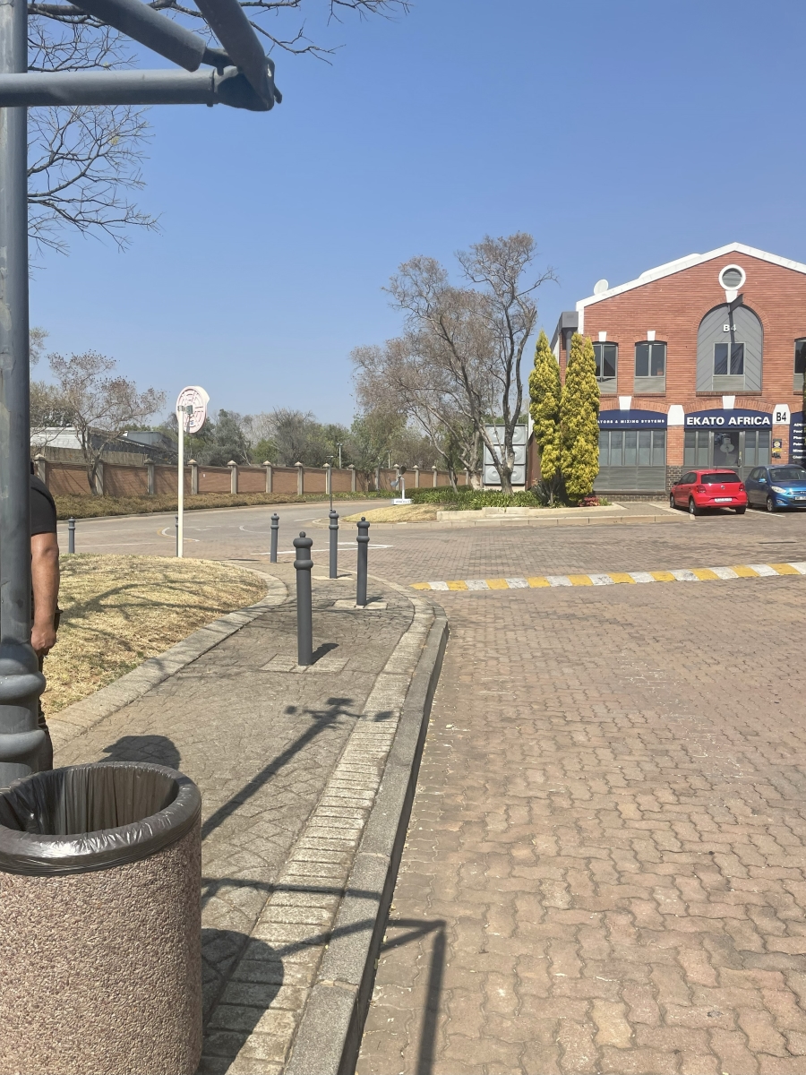 To Let commercial Property for Rent in Randjespark Gauteng