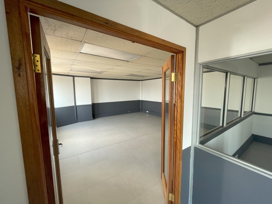 To Let commercial Property for Rent in Randjespark Gauteng