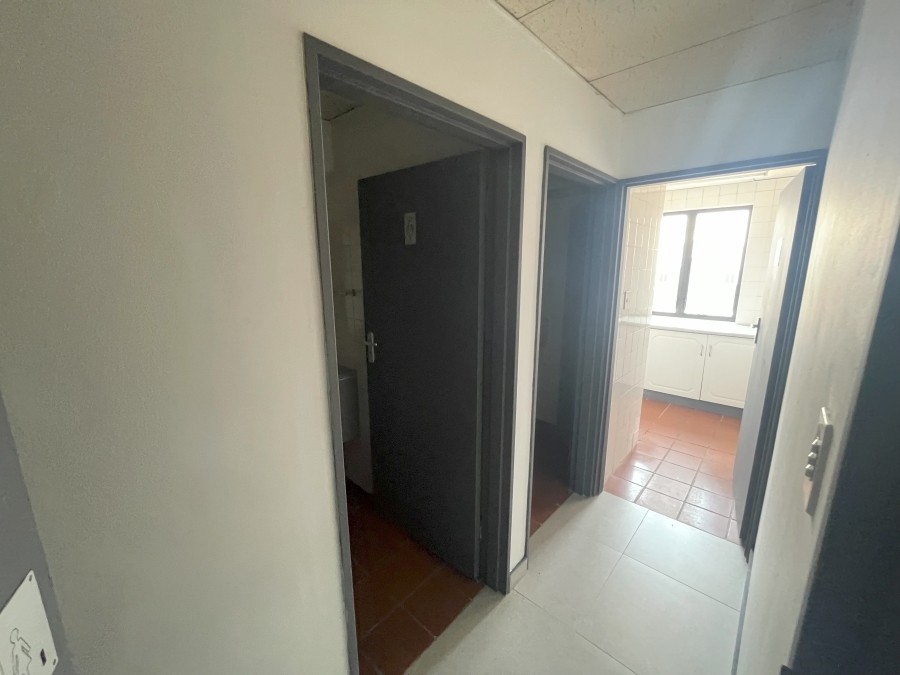 To Let commercial Property for Rent in Randjespark Gauteng