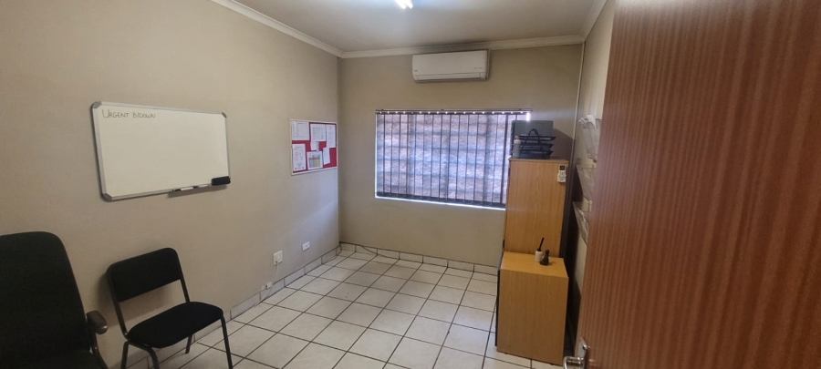 Commercial Property for Sale in Clayville Industria Gauteng
