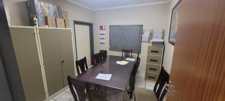 Commercial Property for Sale in Clayville Industria Gauteng
