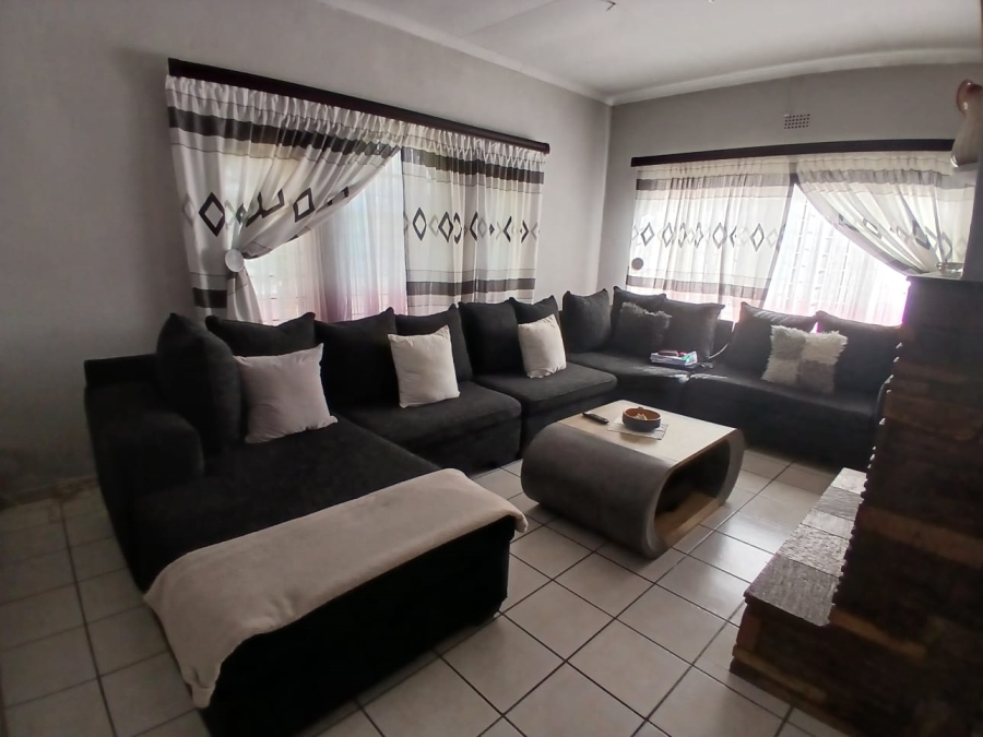 3 Bedroom Property for Sale in Birch Acres Gauteng