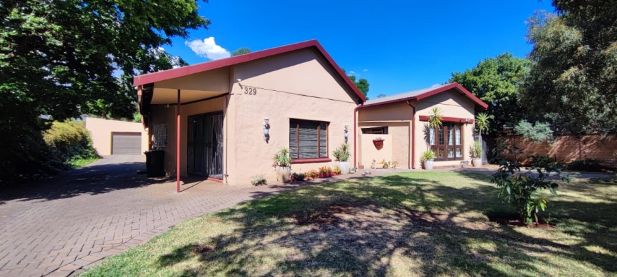 4 Bedroom Property for Sale in Wierda Park Gauteng