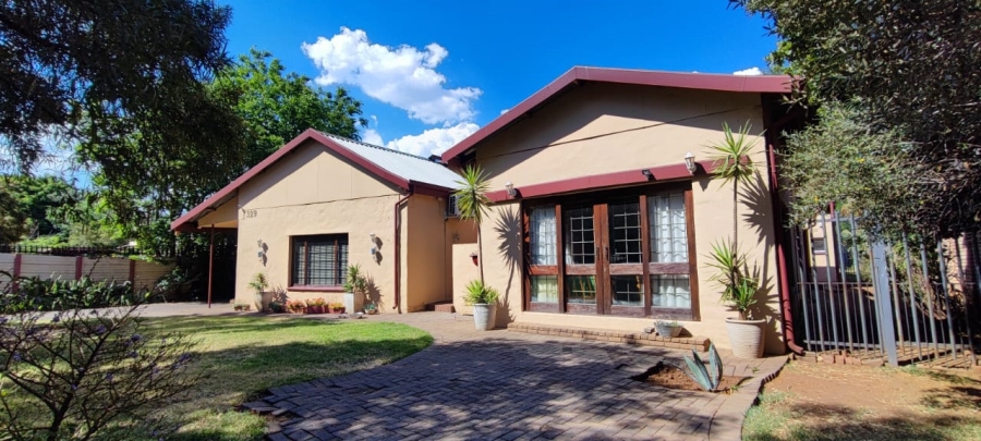 4 Bedroom Property for Sale in Wierda Park Gauteng