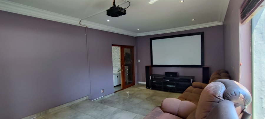 4 Bedroom Property for Sale in Eldoraigne Gauteng