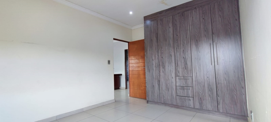 4 Bedroom Property for Sale in Eldoraigne Gauteng