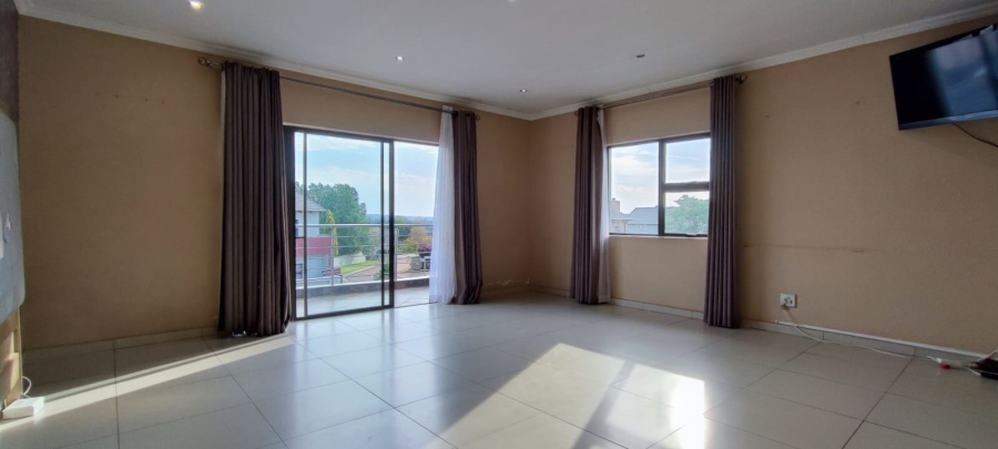 4 Bedroom Property for Sale in Eldoraigne Gauteng