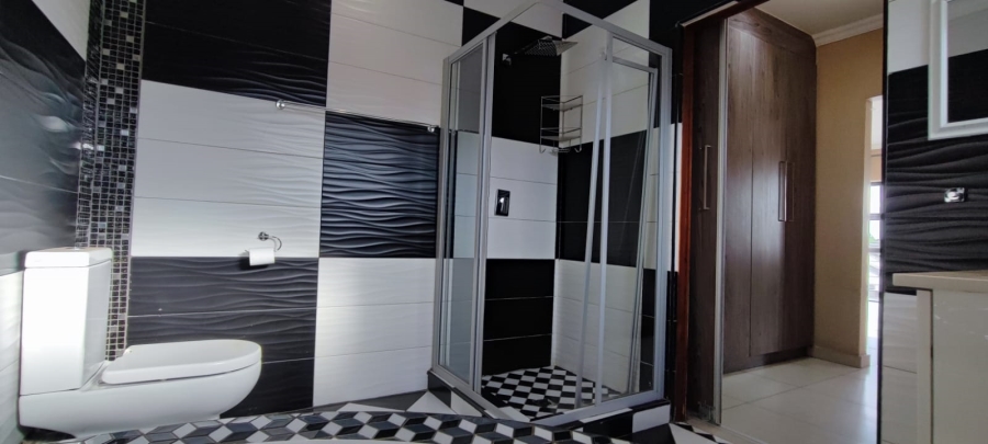 4 Bedroom Property for Sale in Eldoraigne Gauteng