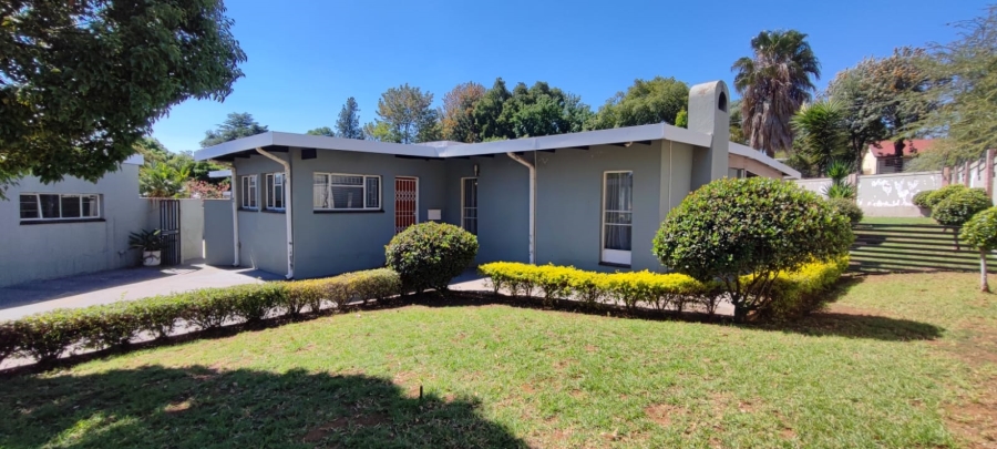 3 Bedroom Property for Sale in Eldoraigne Gauteng