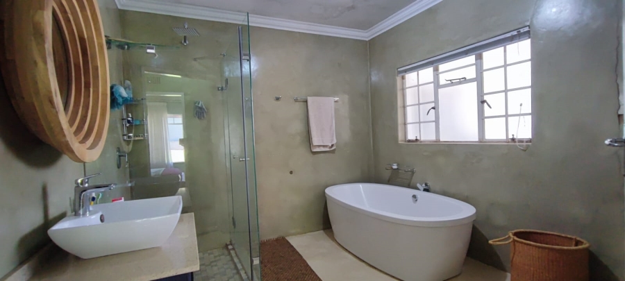 3 Bedroom Property for Sale in Eldoraigne Gauteng