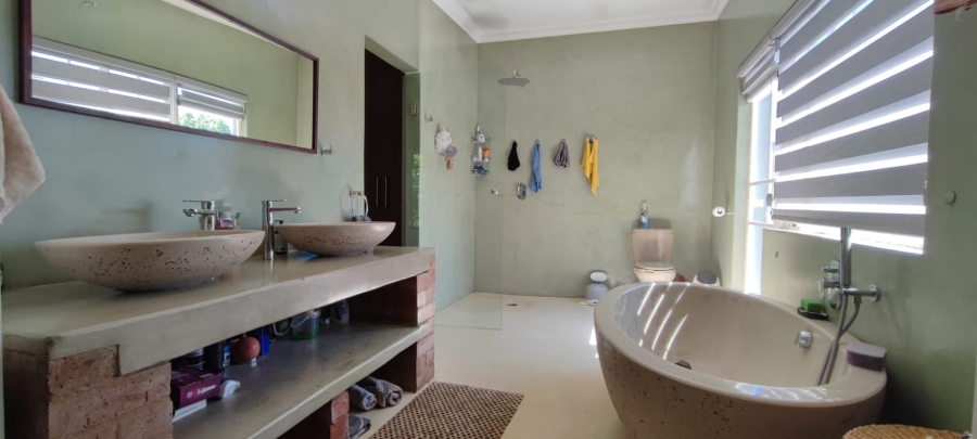 3 Bedroom Property for Sale in Eldoraigne Gauteng