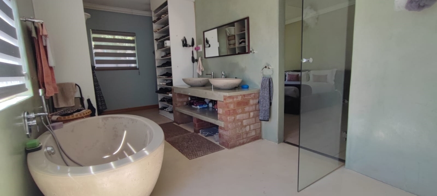 3 Bedroom Property for Sale in Eldoraigne Gauteng