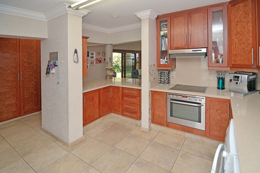 To Let 4 Bedroom Property for Rent in Khyber Rock Gauteng