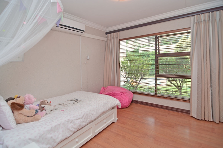 To Let 4 Bedroom Property for Rent in Khyber Rock Gauteng