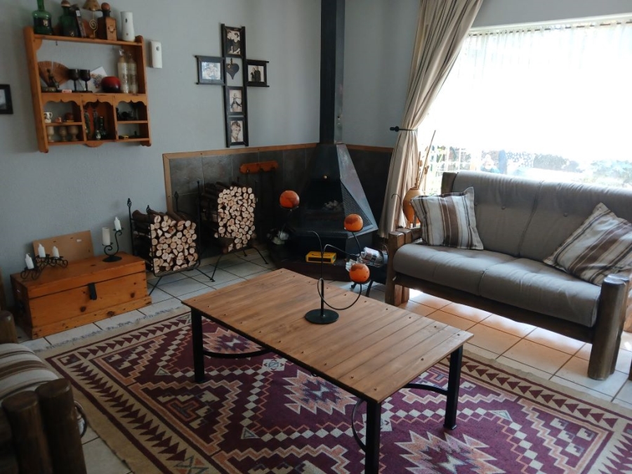 3 Bedroom Property for Sale in Helikonpark Gauteng