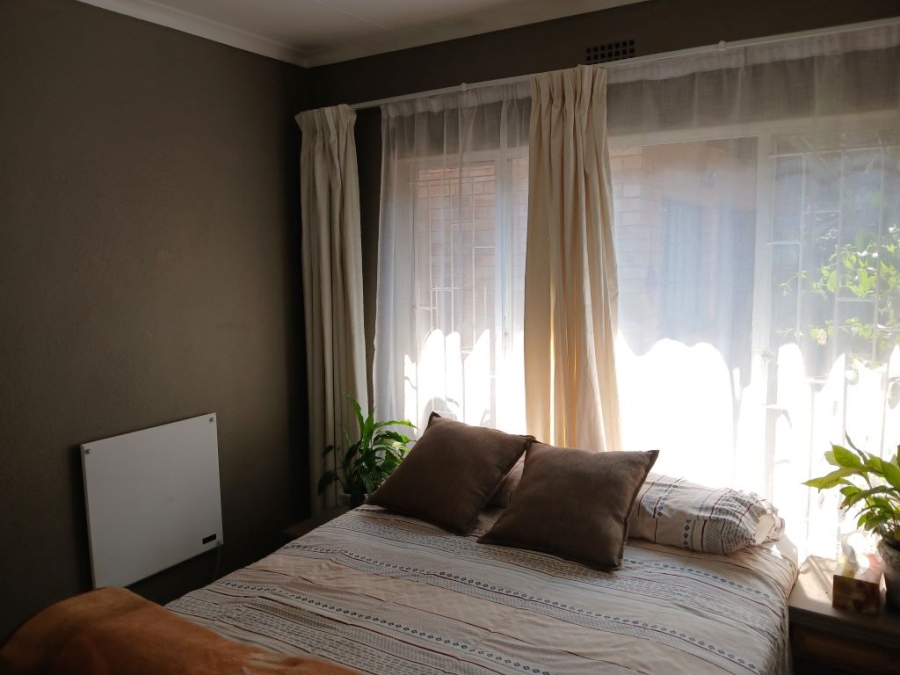 3 Bedroom Property for Sale in Helikonpark Gauteng
