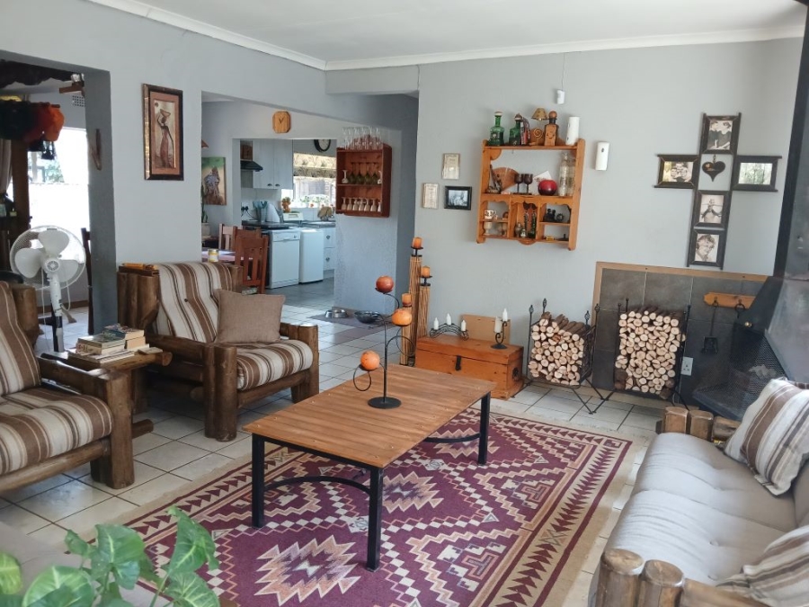 3 Bedroom Property for Sale in Helikonpark Gauteng