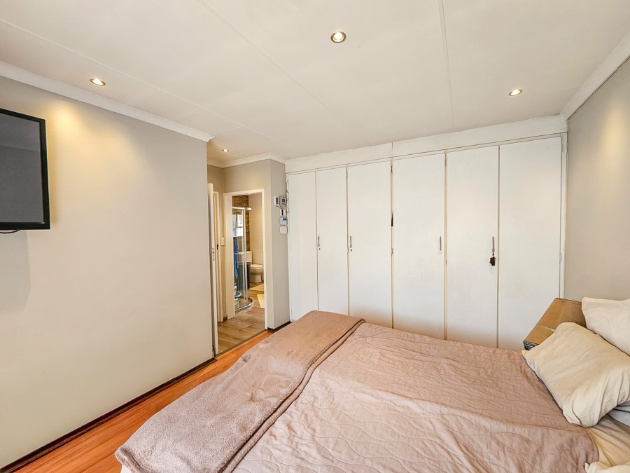 4 Bedroom Property for Sale in Highveld Gauteng