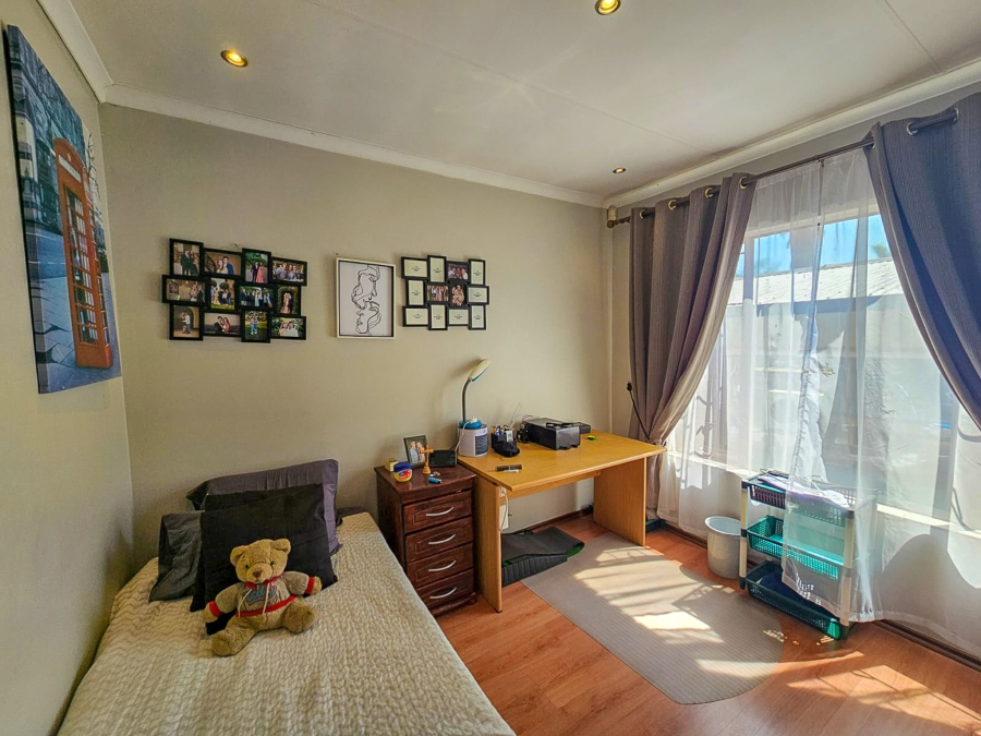 4 Bedroom Property for Sale in Highveld Gauteng