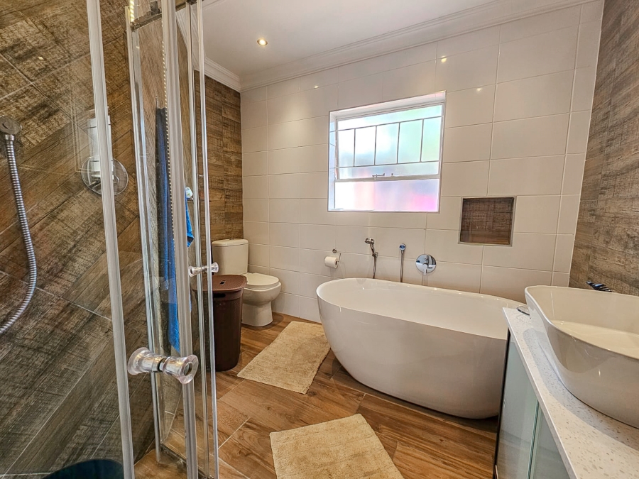 4 Bedroom Property for Sale in Highveld Gauteng