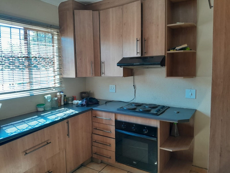 2 Bedroom Property for Sale in Elandspoort Gauteng