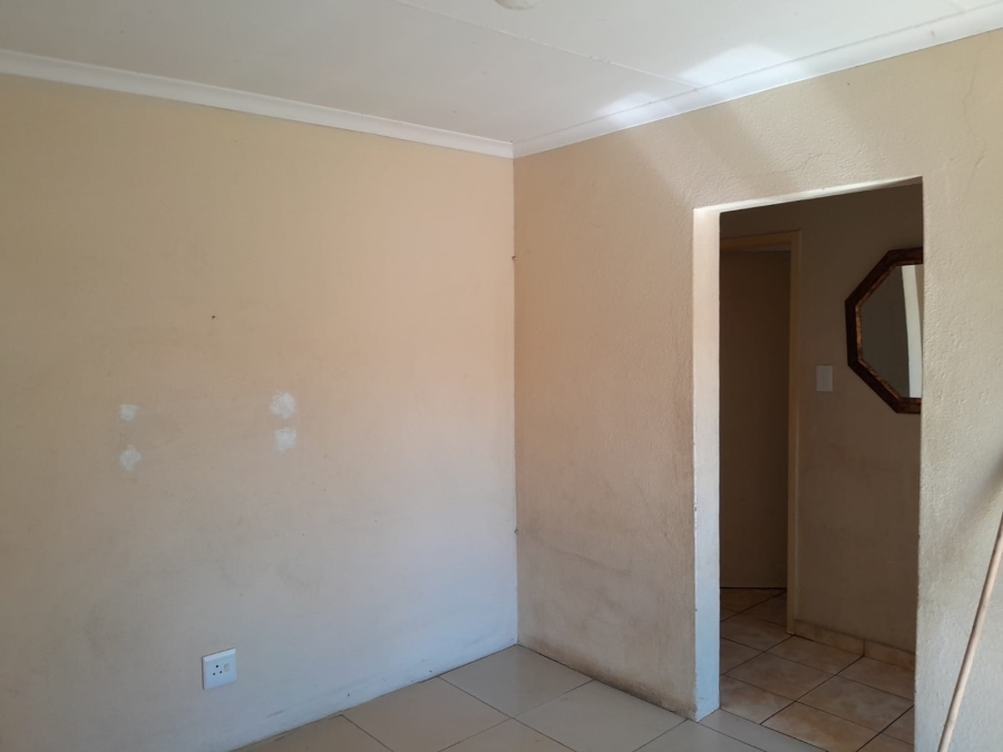2 Bedroom Property for Sale in Elandspoort Gauteng