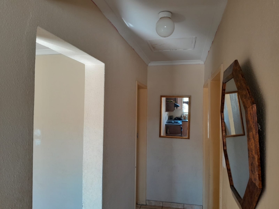 2 Bedroom Property for Sale in Elandspoort Gauteng