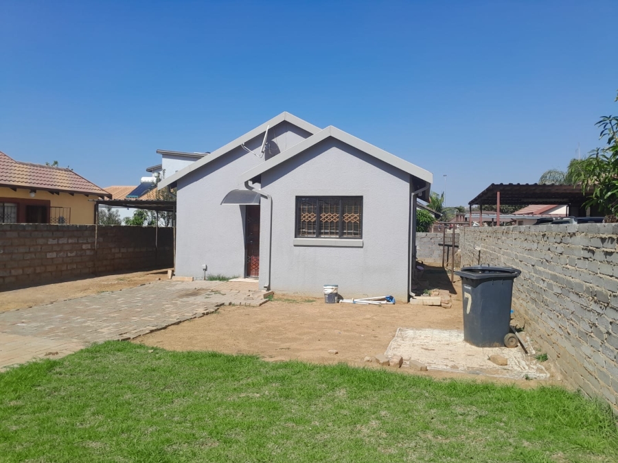 2 Bedroom Property for Sale in Elandspoort Gauteng