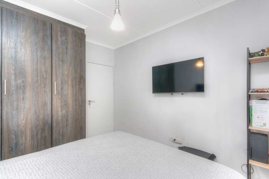 3 Bedroom Property for Sale in Oakdene Gauteng