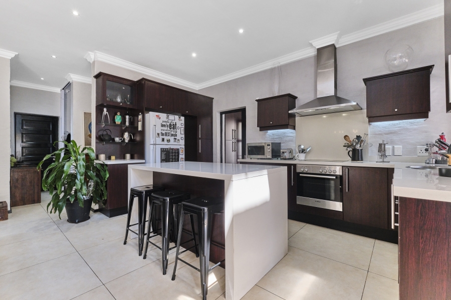 3 Bedroom Property for Sale in Broadacres Gauteng